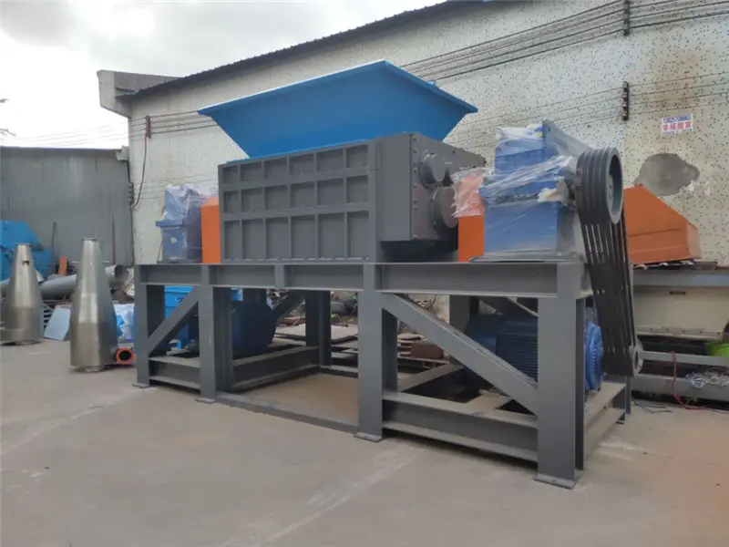 Four axis shredder17igq
