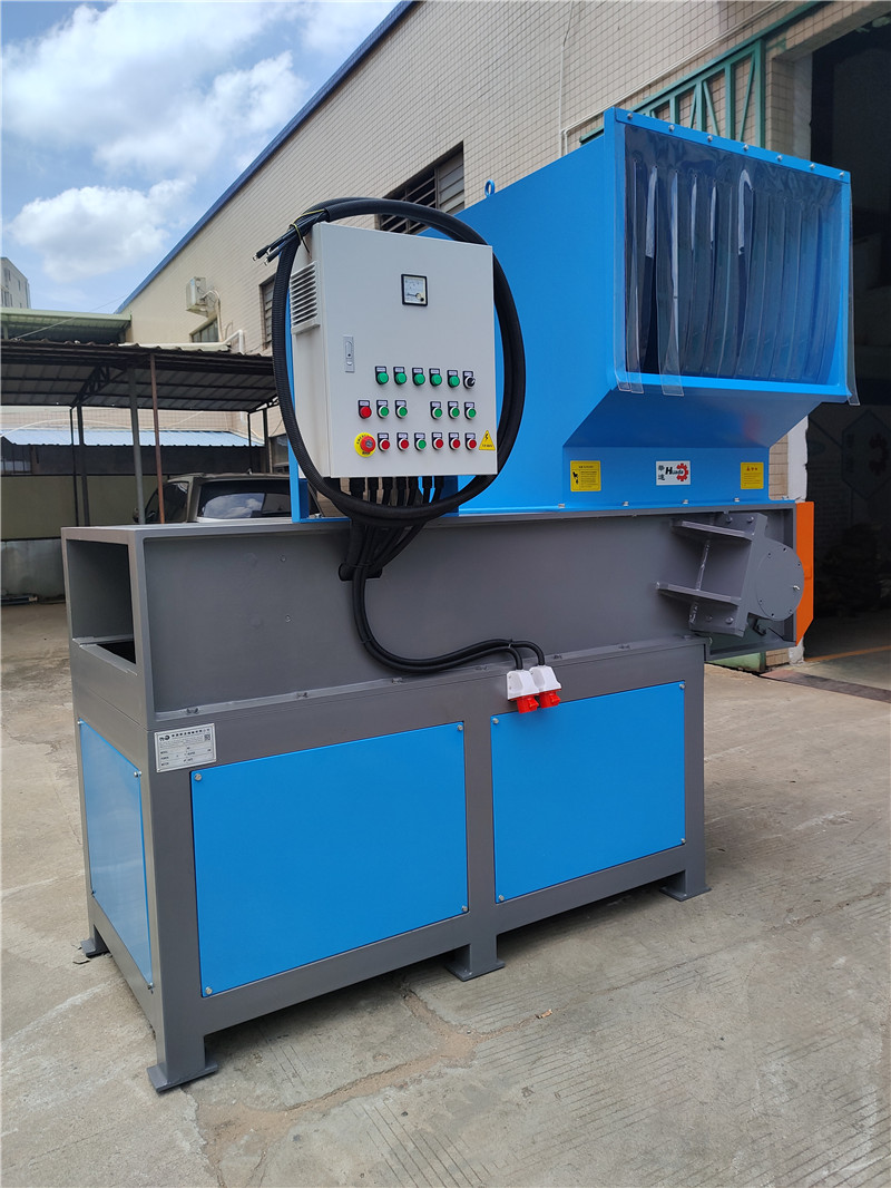 HDC-3580-06.jpg
